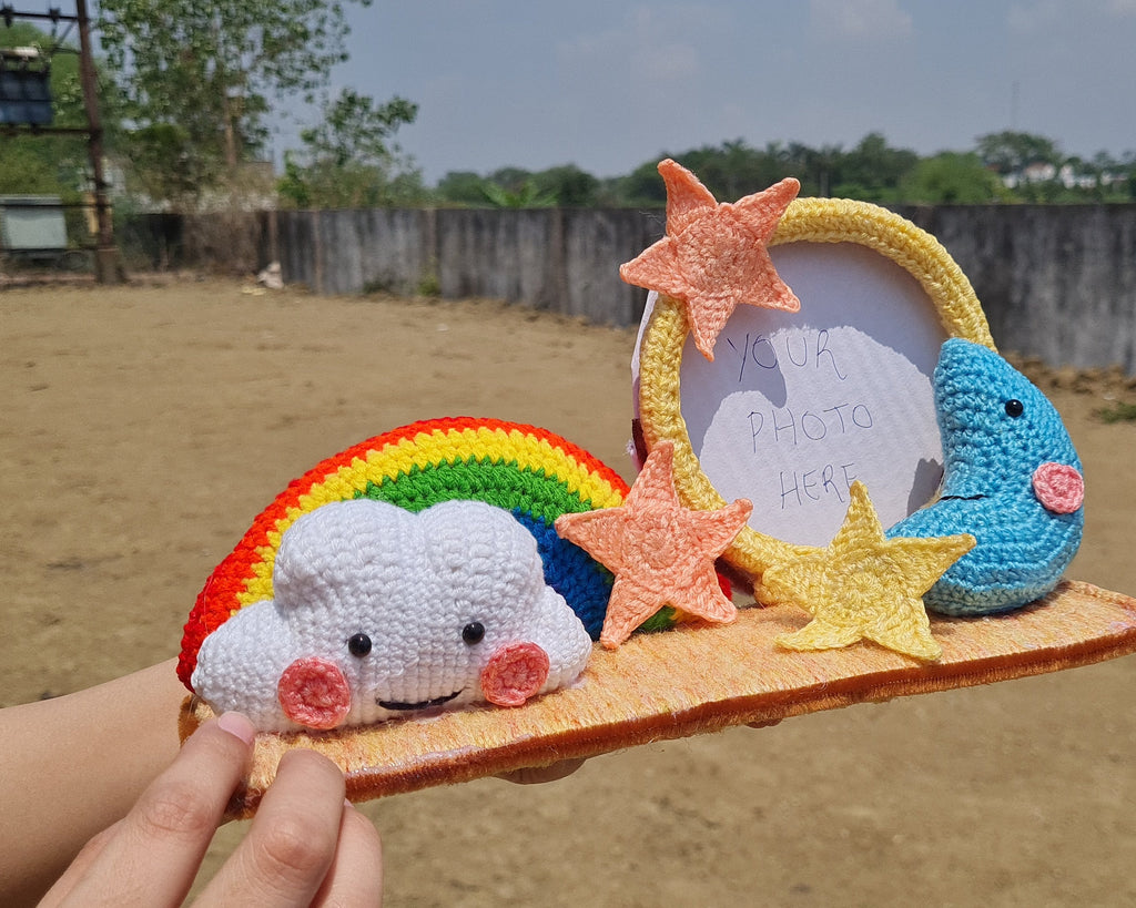 Crochet Dreamscape Photo Frame