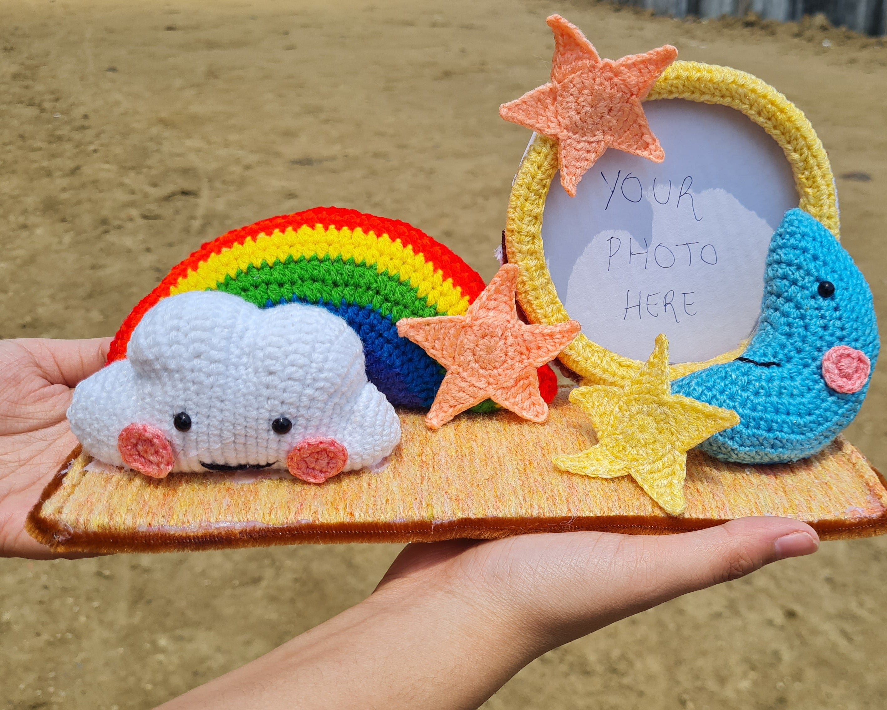Crochet Dreamscape Photo Frame